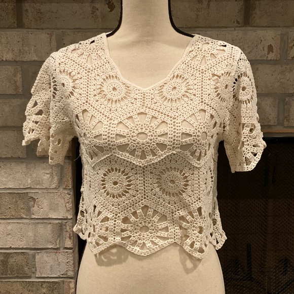 Rebellion Tops - Crochet Crop Top